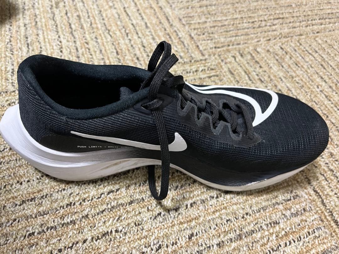 Nike zoomフライ5 ブラック