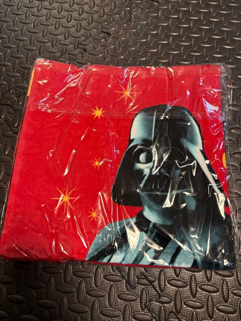 【非売品　新品未使用】スターヴォーズ ダース・ベイダー &グッドイヤーバスタオル
