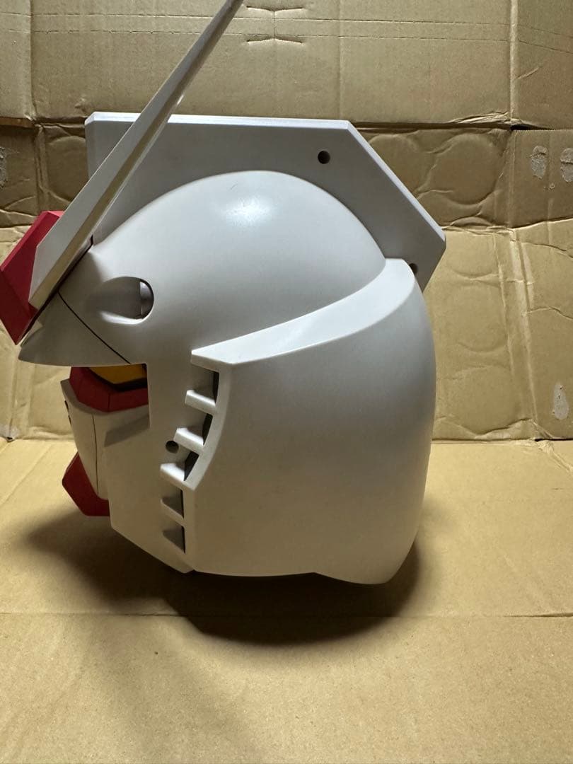 ガンダムヘッド 点灯機能付き 貯金箱