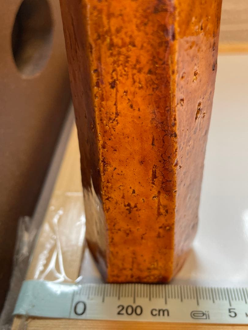 掛花入れ　春日山窯　開発文明　茶色 六角柱 陶器　23cm