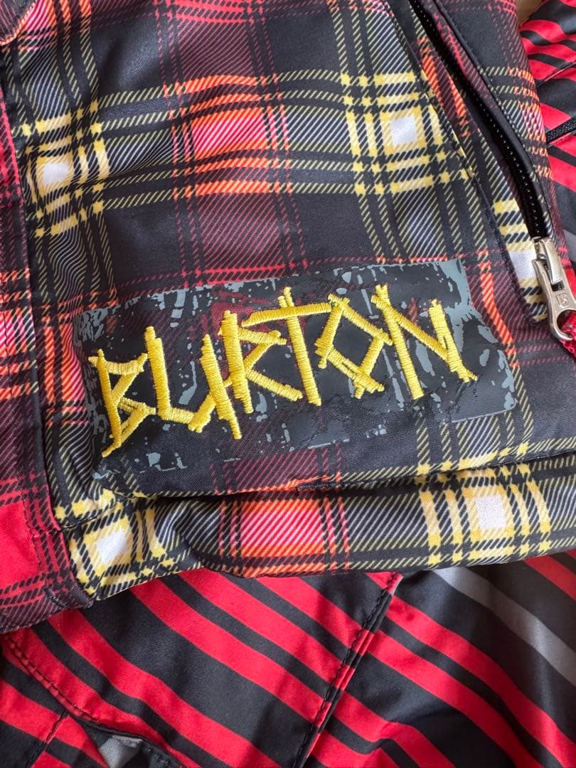 【美品】Burton 子ども用スキーウェア 赤・黒・黄色チェック