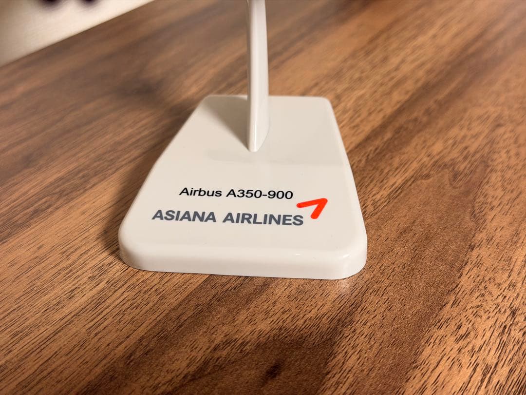 ASIAN AIRLINES Airbus A350-900 モデルプレーン