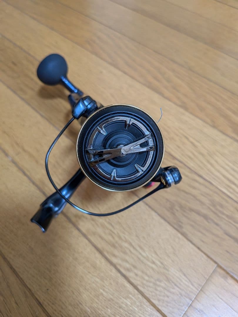 ツインパワー XD 4000XGリール 青スプール