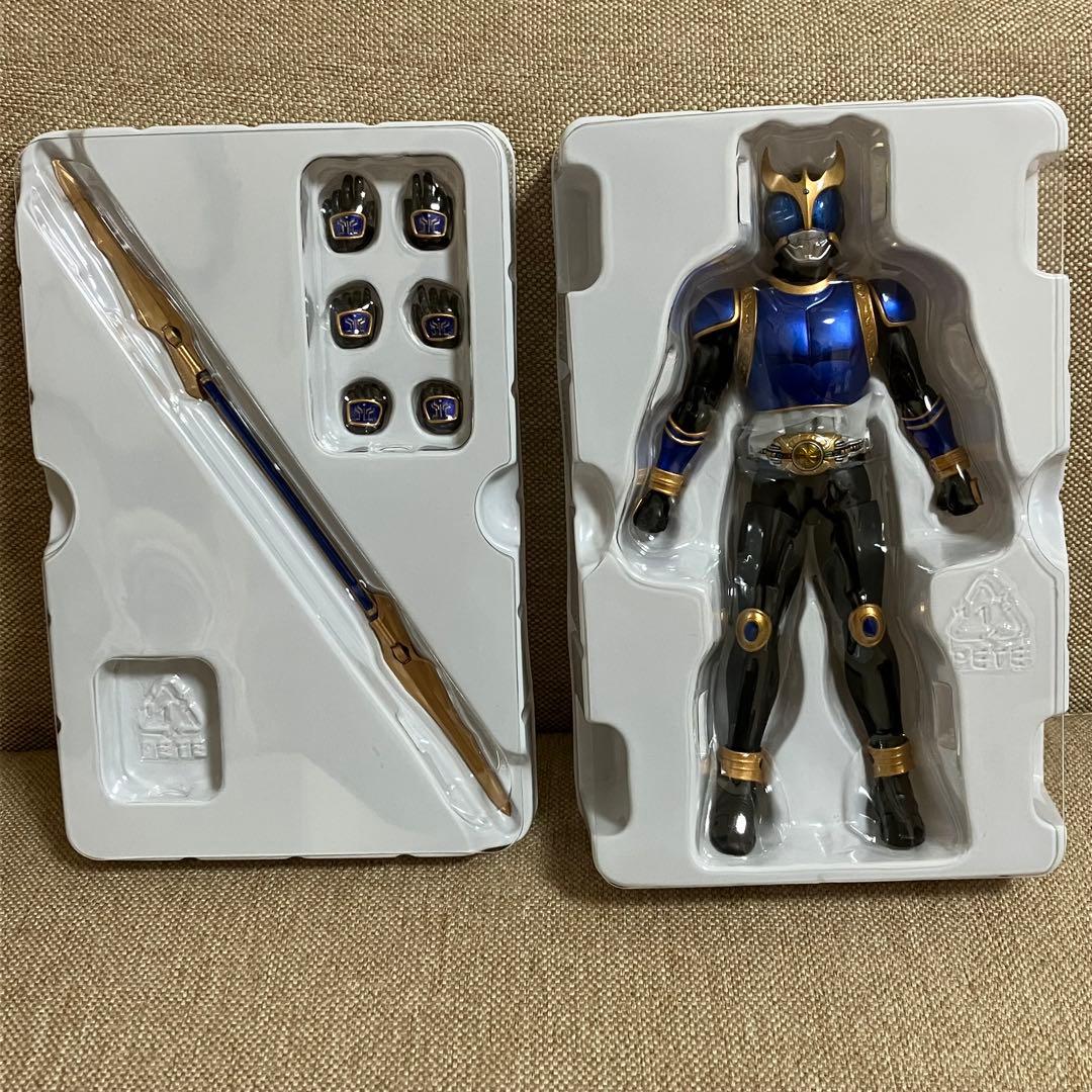 Figuarts 真骨彫 仮面ライダークウガ ライジングドラゴン フィギュアーツ