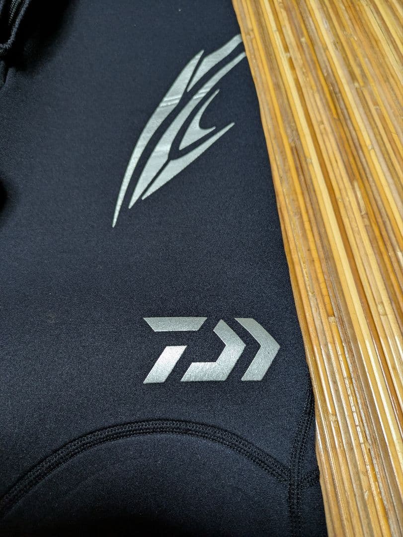 Daiwa ブラック 鮎タイツ