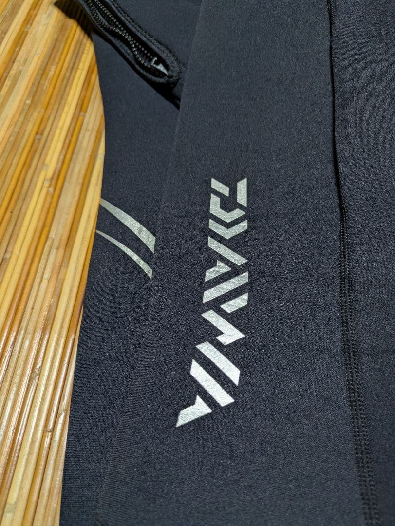Daiwa ブラック 鮎タイツ
