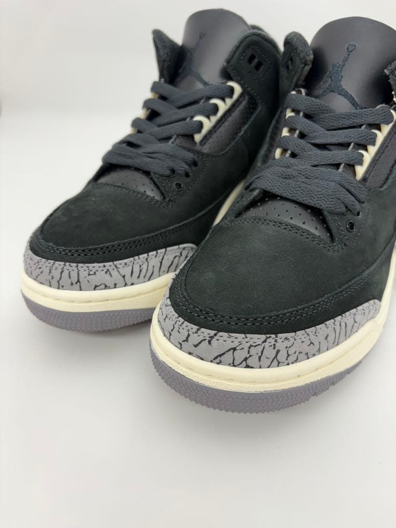 NIKE WMNS AIR JORDAN 3 OFF NOIR　24.5
