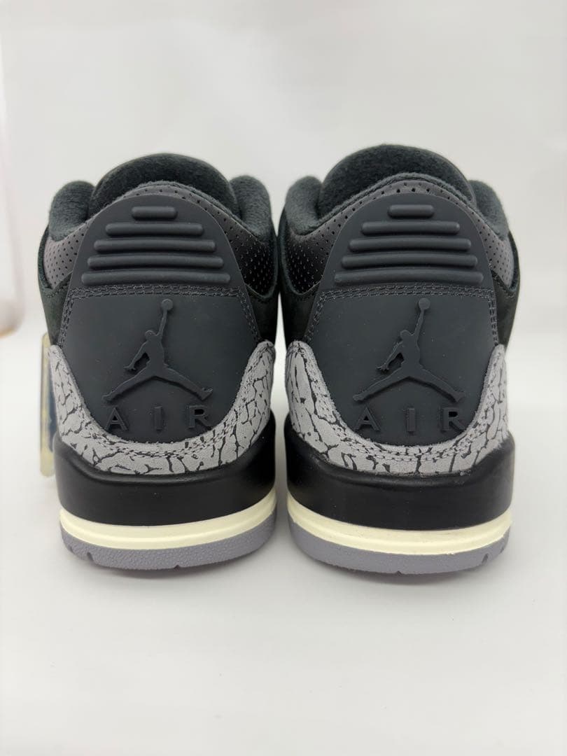 NIKE WMNS AIR JORDAN 3 OFF NOIR　24.5