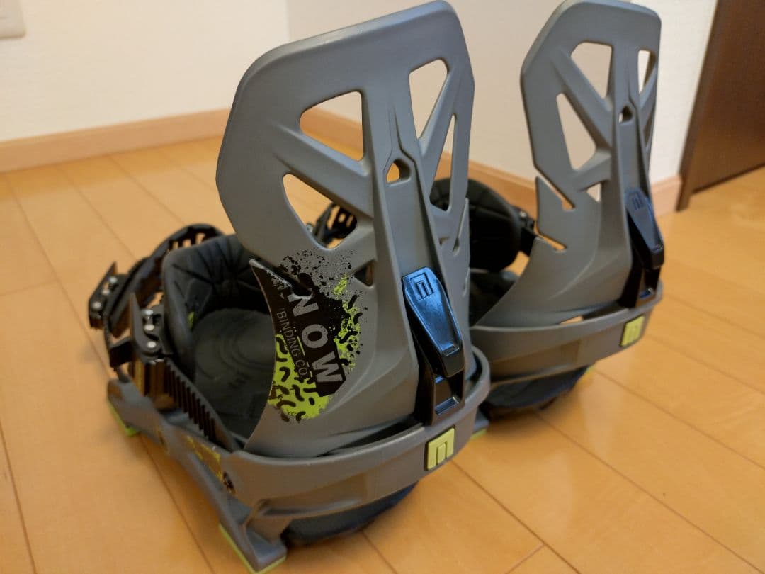 【訳あり】 スノーボード ビンディング NOW/ナウ BRIGADE Mサイズ
