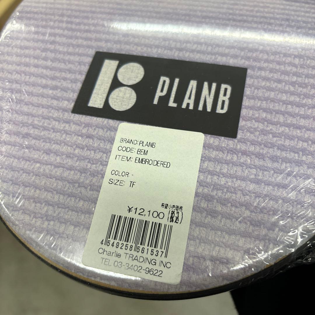 ぬ*こ様 新品未使用 PLANB Fynn 8.25インチ デッキ