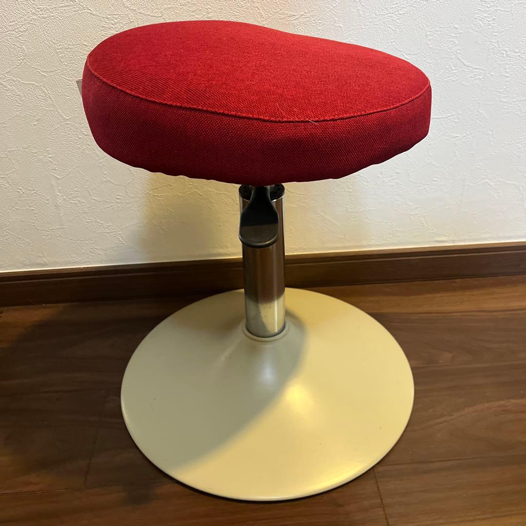ミズノ ハート型スツール 赤