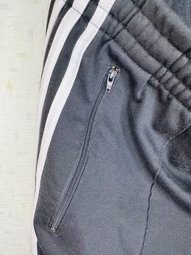 adidas 黒 ジャージパンツ 3stripes