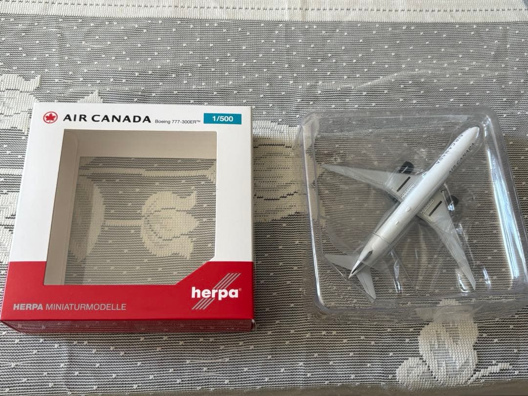 【Herpa】Air  エアカナダ777-300ER 1/500