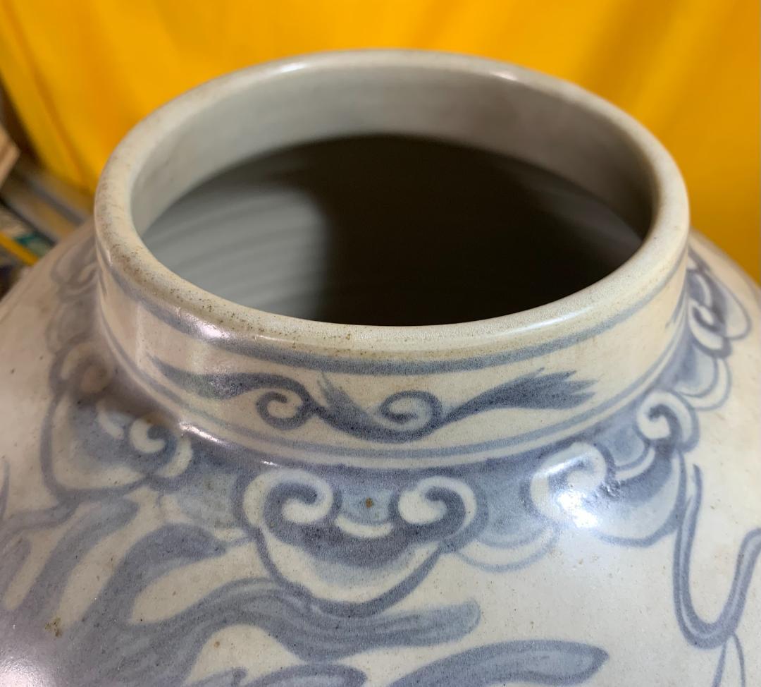 希少!! 李朝白磁染付雲龍紋壺 中国古玩 朝鮮美術 壷 青花 骨董品 現状品!!