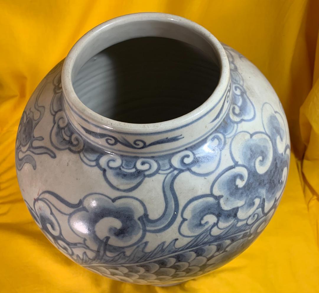 希少!! 李朝白磁染付雲龍紋壺 中国古玩 朝鮮美術 壷 青花 骨董品 現状品!!