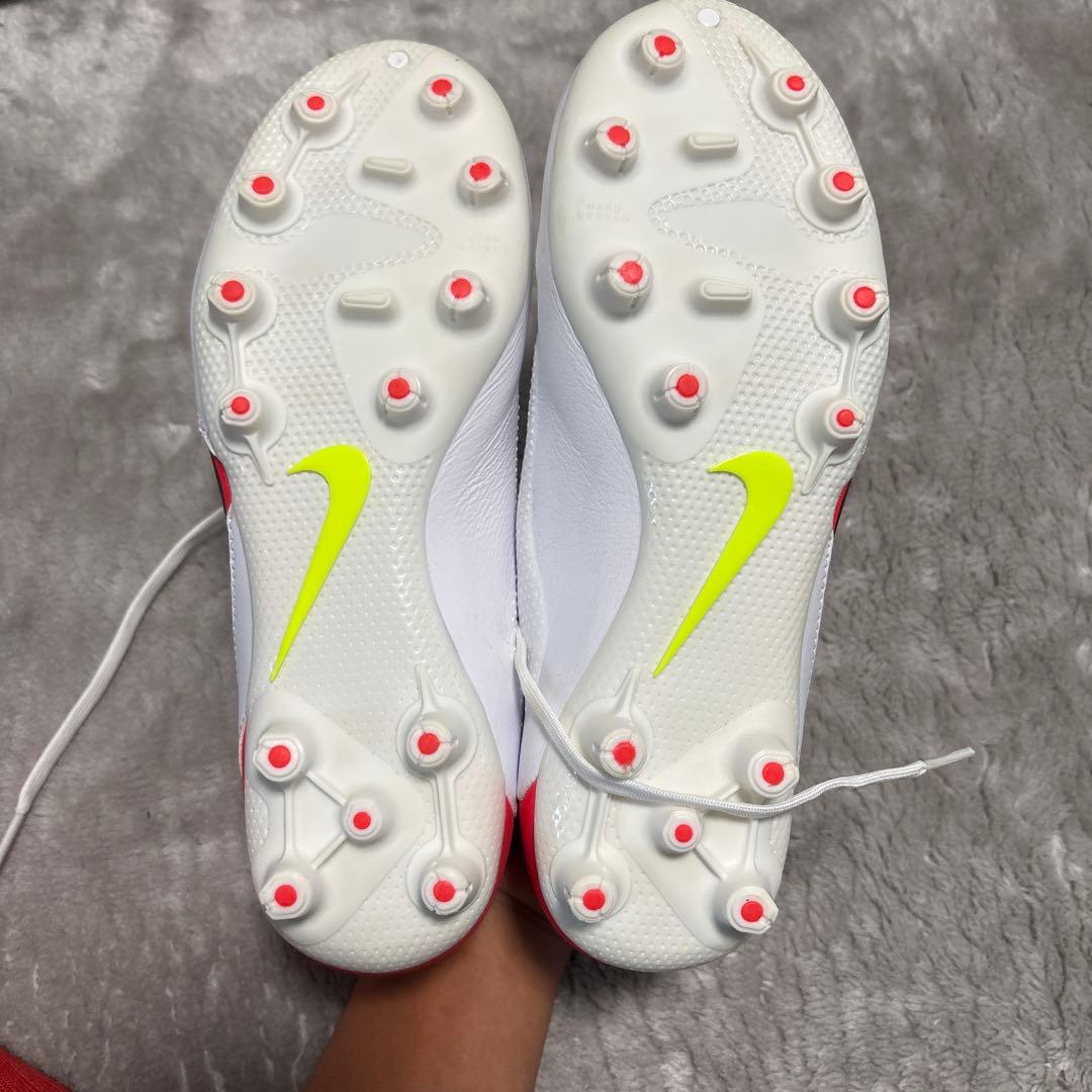 Nike Tiempo サッカーシューズ ホワイト/レッド