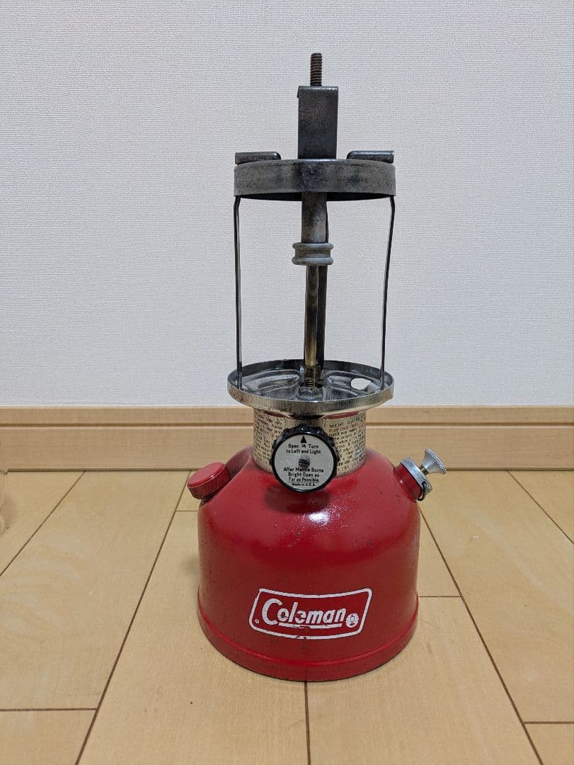 Coleman ガソリンランタン200A レッド