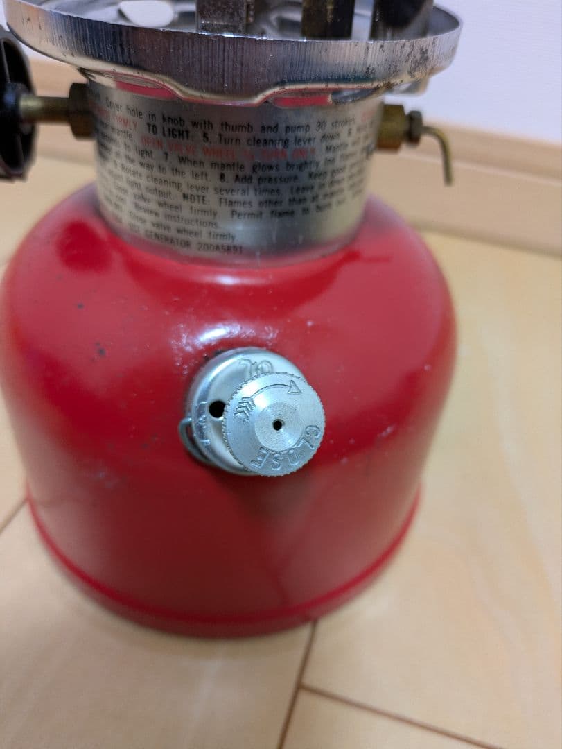 Coleman ガソリンランタン200A レッド