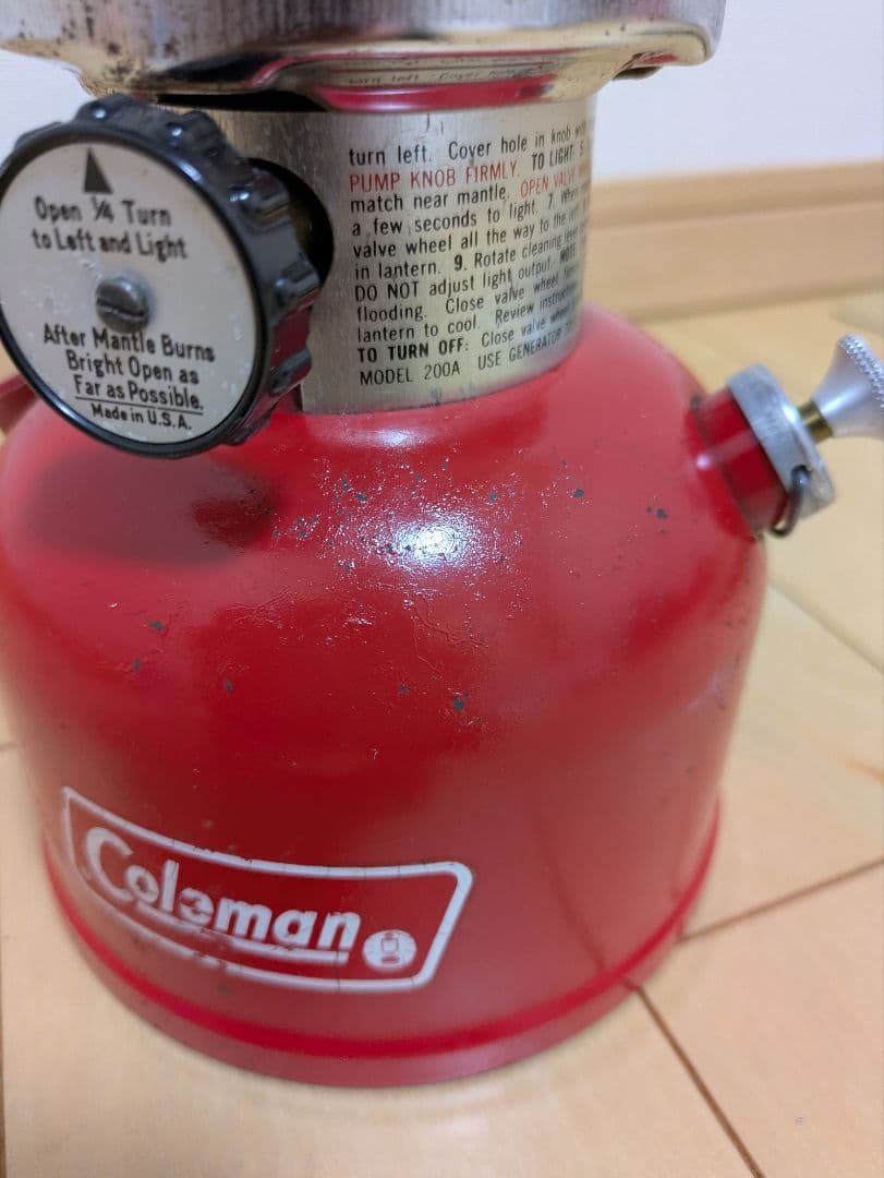 Coleman ガソリンランタン200A レッド