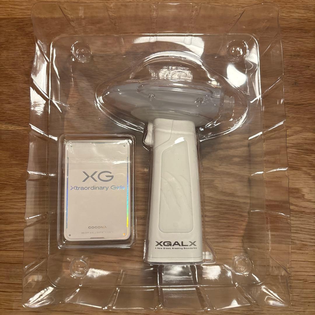 XG オフィシャルペンライト　トレカ付き　美品