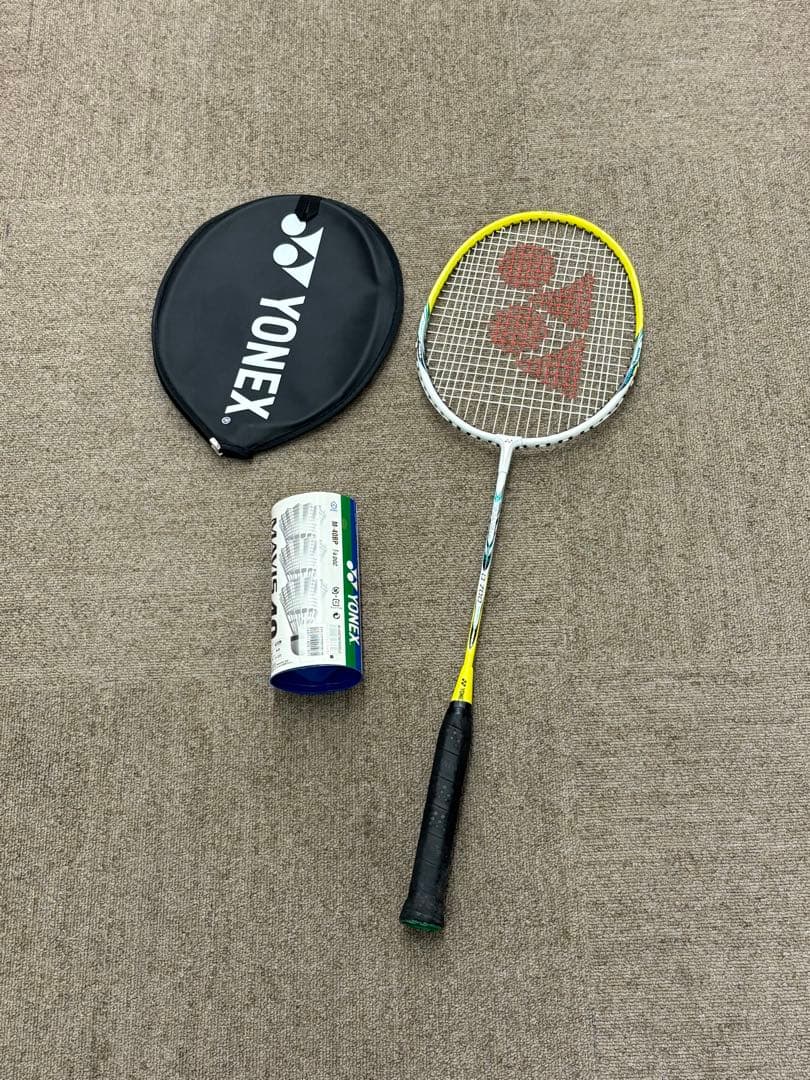 【極美品】ヨネックス YONEX MUSCLEMEGA B-700 ラケット