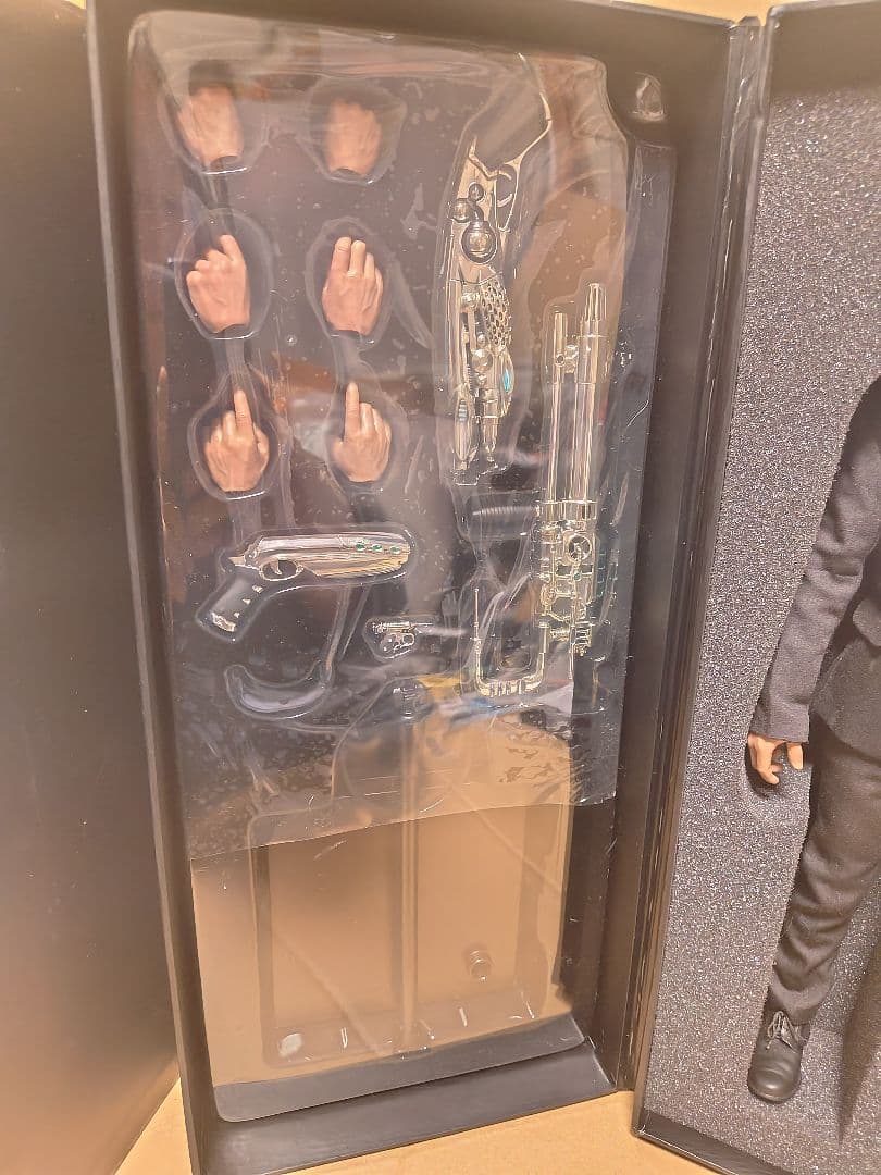 エンターベイ　MIB3 エージェントJ＆エージェントK 2体セット