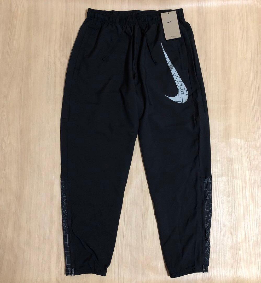 「新品」NIKE ディビジョン 上下セットアップ・ランニングウェア