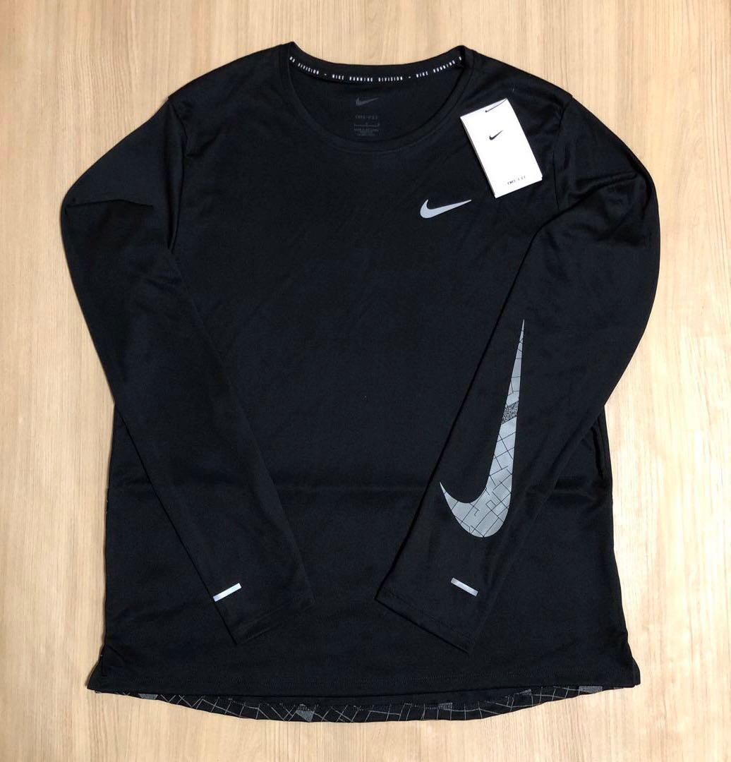 「新品」NIKE ディビジョン 上下セットアップ・ランニングウェア