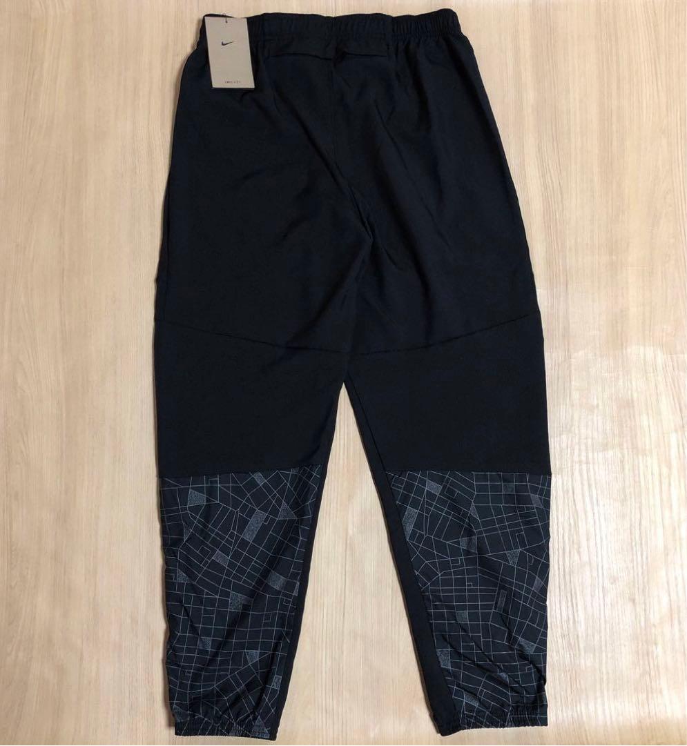 「新品」NIKE ディビジョン 上下セットアップ・ランニングウェア