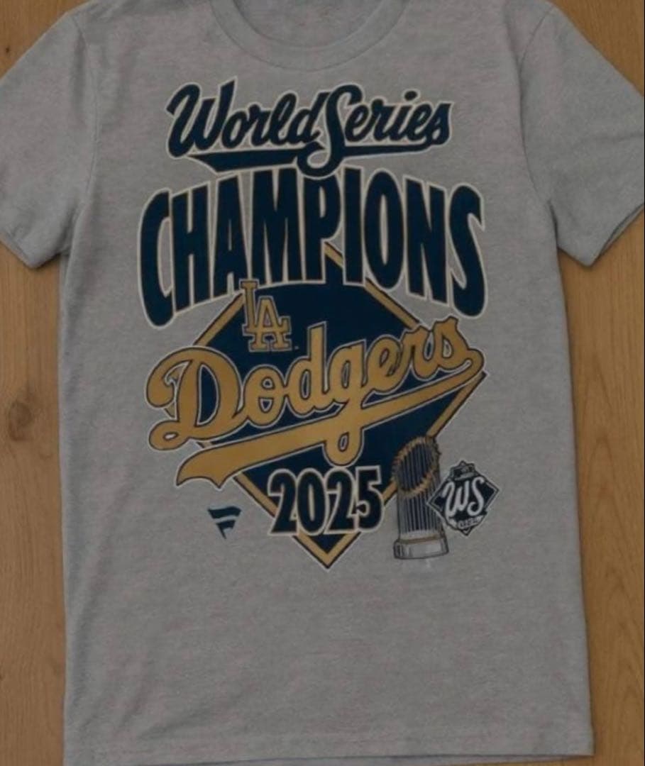 【公式・日本未発売】ドジャース ワールドシリーズチャンピオン Tシャツ2025