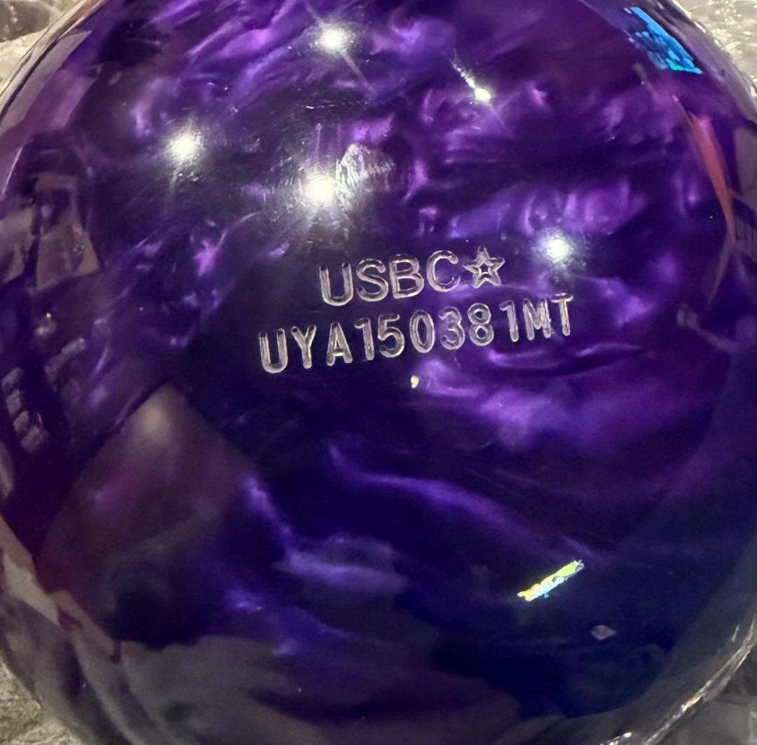 ボウリングボール　モーティブベノム　新品未使用15P