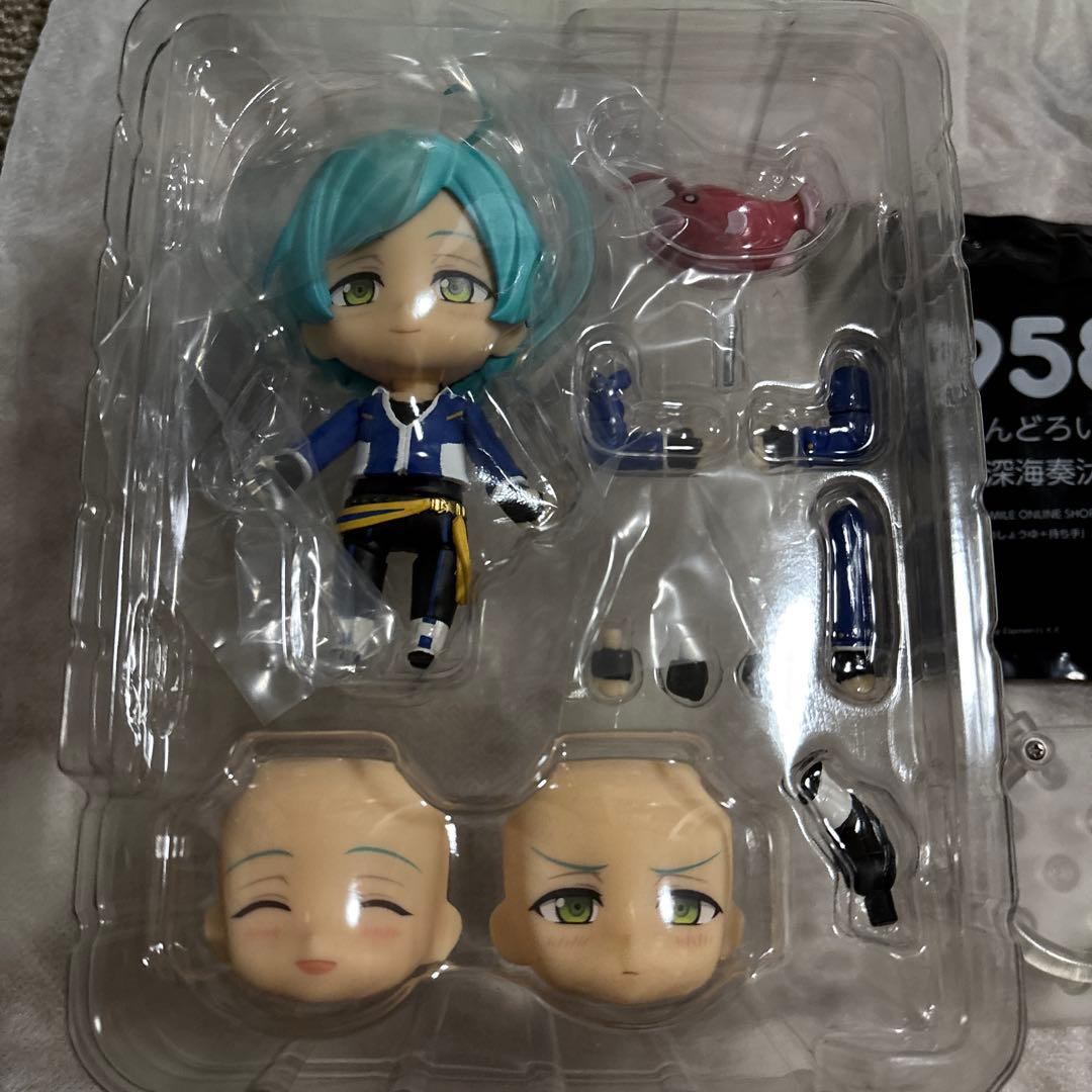あんスタ　深海奏汰　ねんどろいど　特典付き　フィギュア