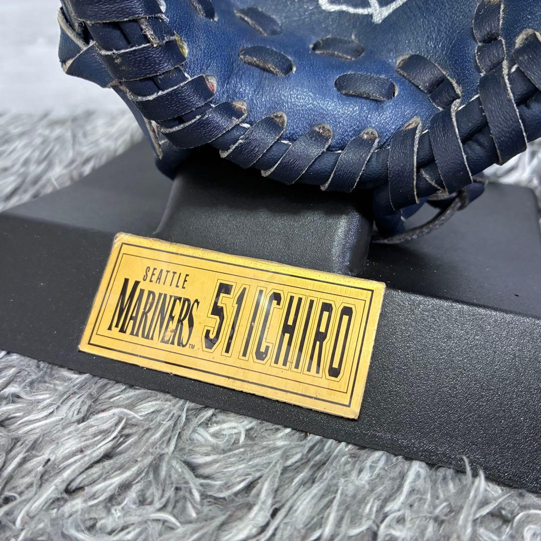 【激レア】 イチロー 51 マリナーズ ミニグラブ 台座付 ミズノプロ
