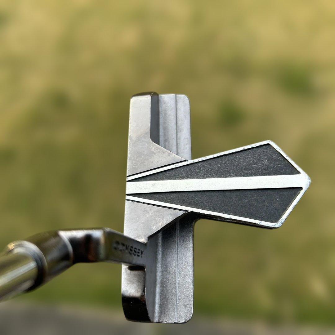 Odyssey White Ice Dart Blade パター 34in