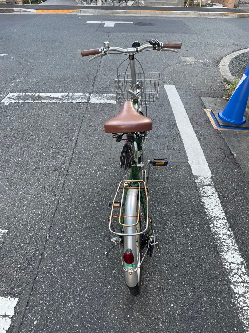 折り畳み自転車　コンパクト　緑