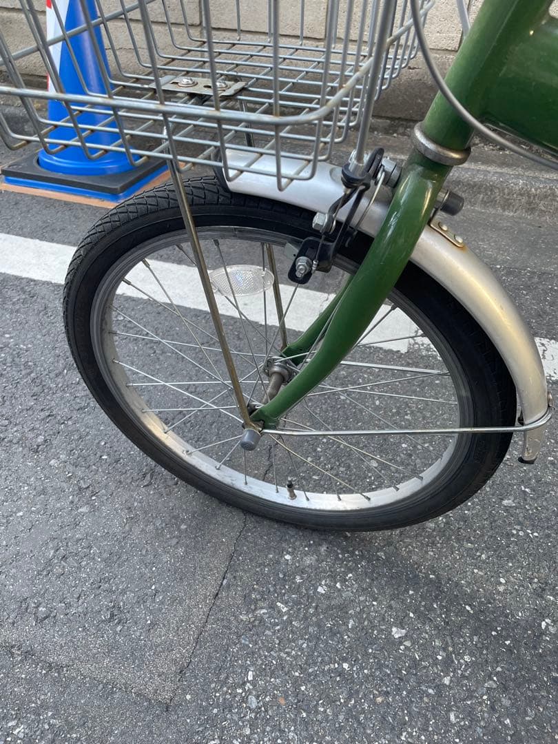 折り畳み自転車　コンパクト　緑