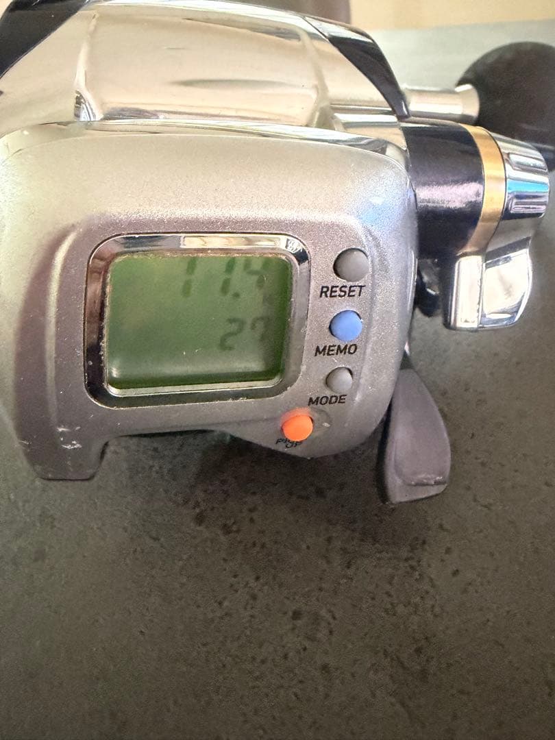 【美品】ダイワ　電動リール　レオプリッツ　S400