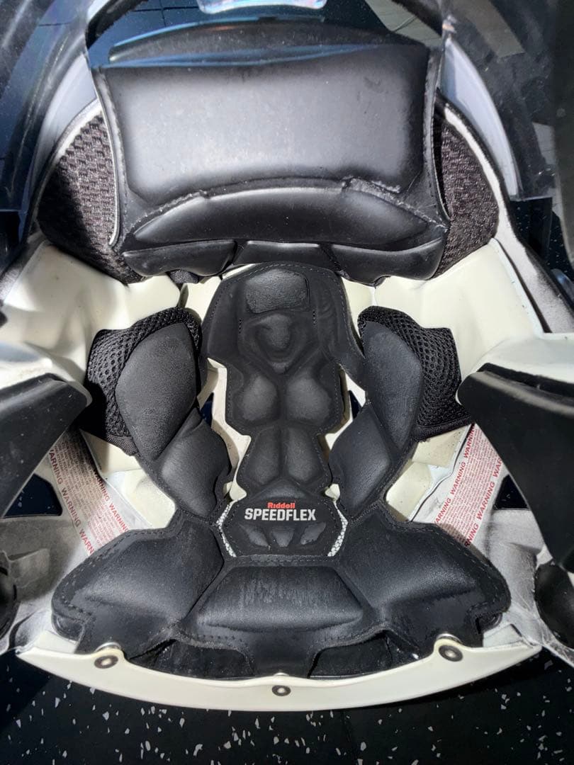 アメフト ヘルメットspeed flex オークリー アイシールド付 Mサイズ