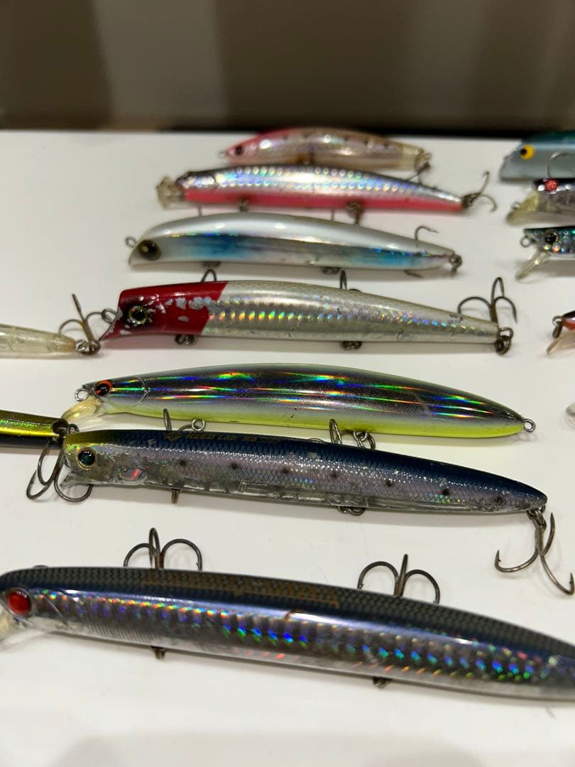 【お買い得 更に値下げ】シーバスミノー 16個セット　※1個438円‼️