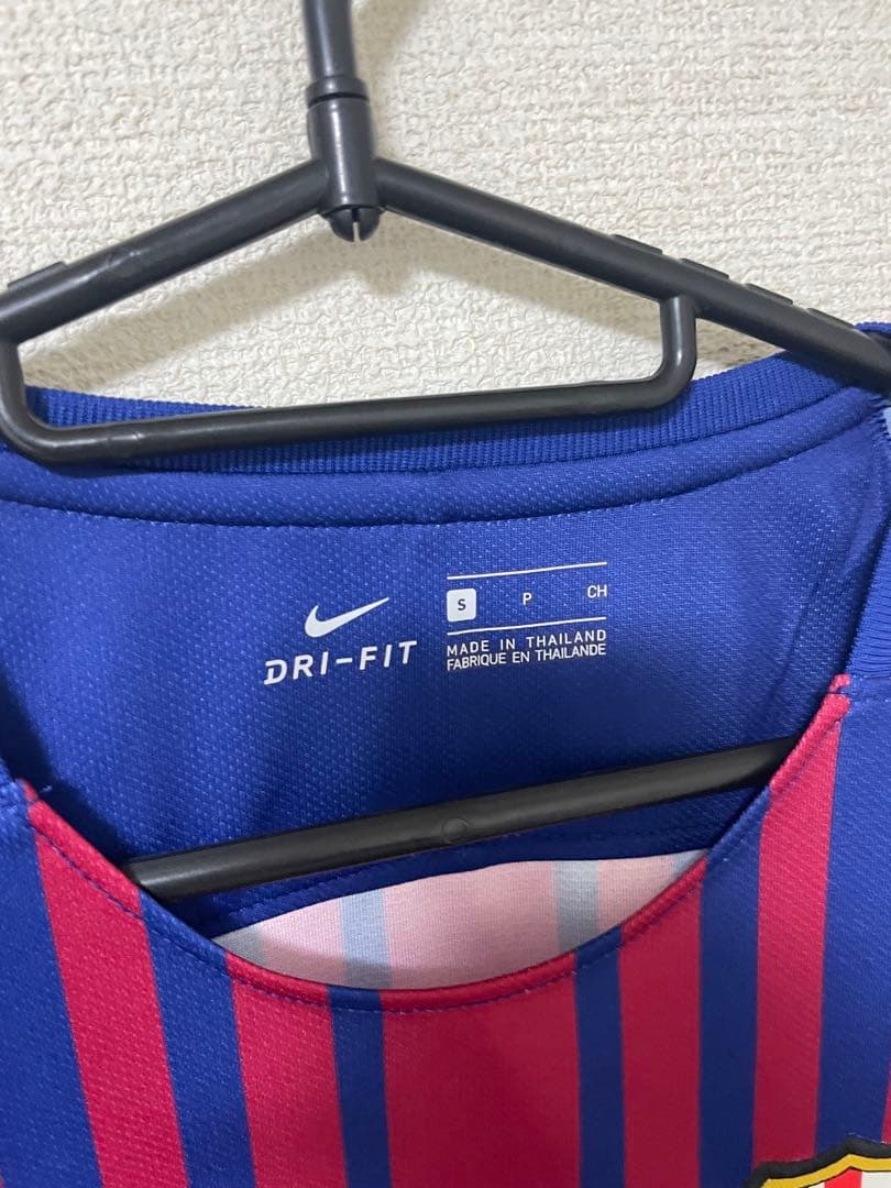 ウェア 2017-18 Barcelona  Shirt (S) NWT