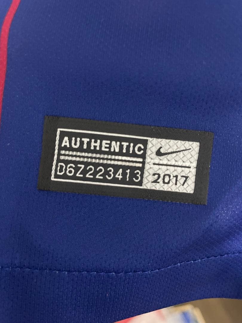 ウェア 2017-18 Barcelona  Shirt (S) NWT