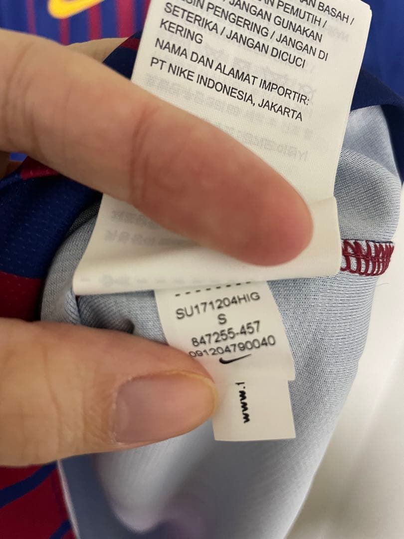 ウェア 2017-18 Barcelona  Shirt (S) NWT