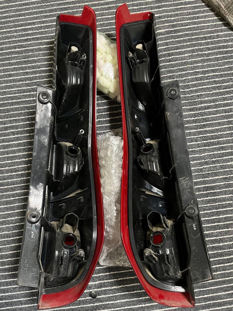 t31エクストレイル テールランプ 左右セット