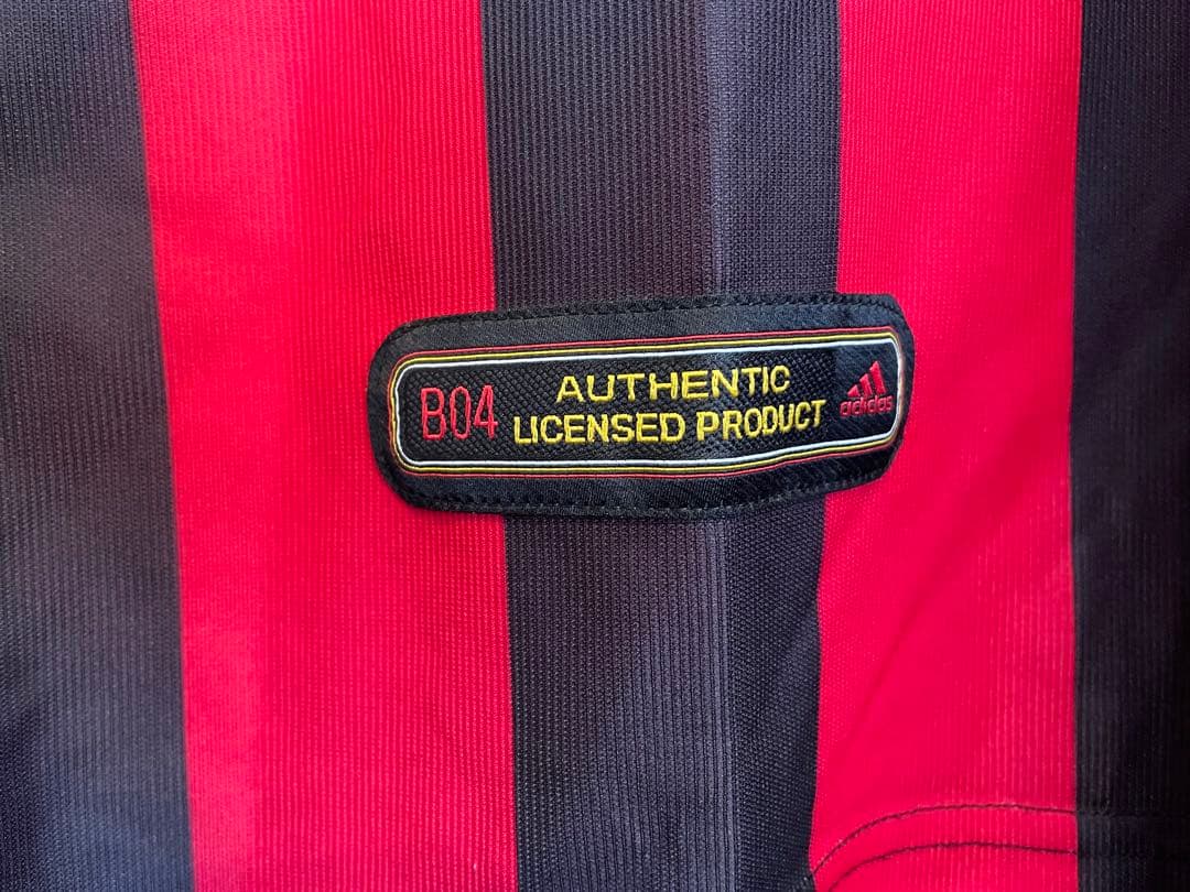 Bayer Leverkusen NEUVILLE 27 サイン入りシャツ