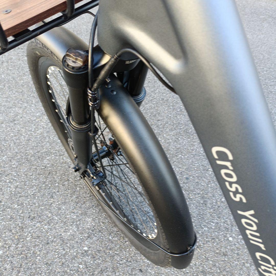 ADO Air 28 Pro。カゴ付き。電動アシスト自転車