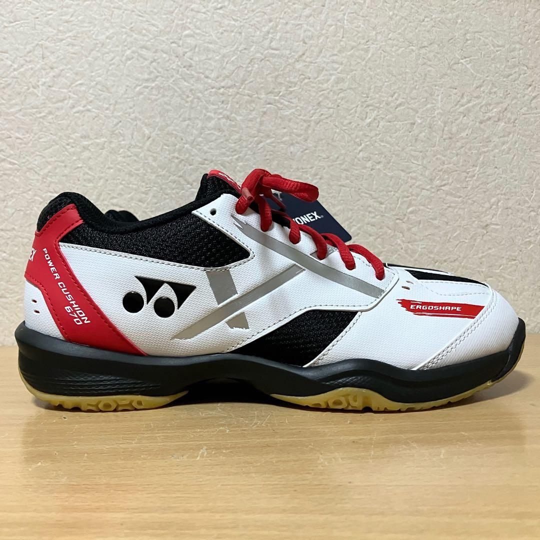 ★未使用！YONEX POWER CUSHION670 パワークッション670