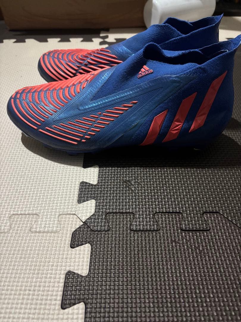 adidas サッカーシューズ プレデターエッジ+AG