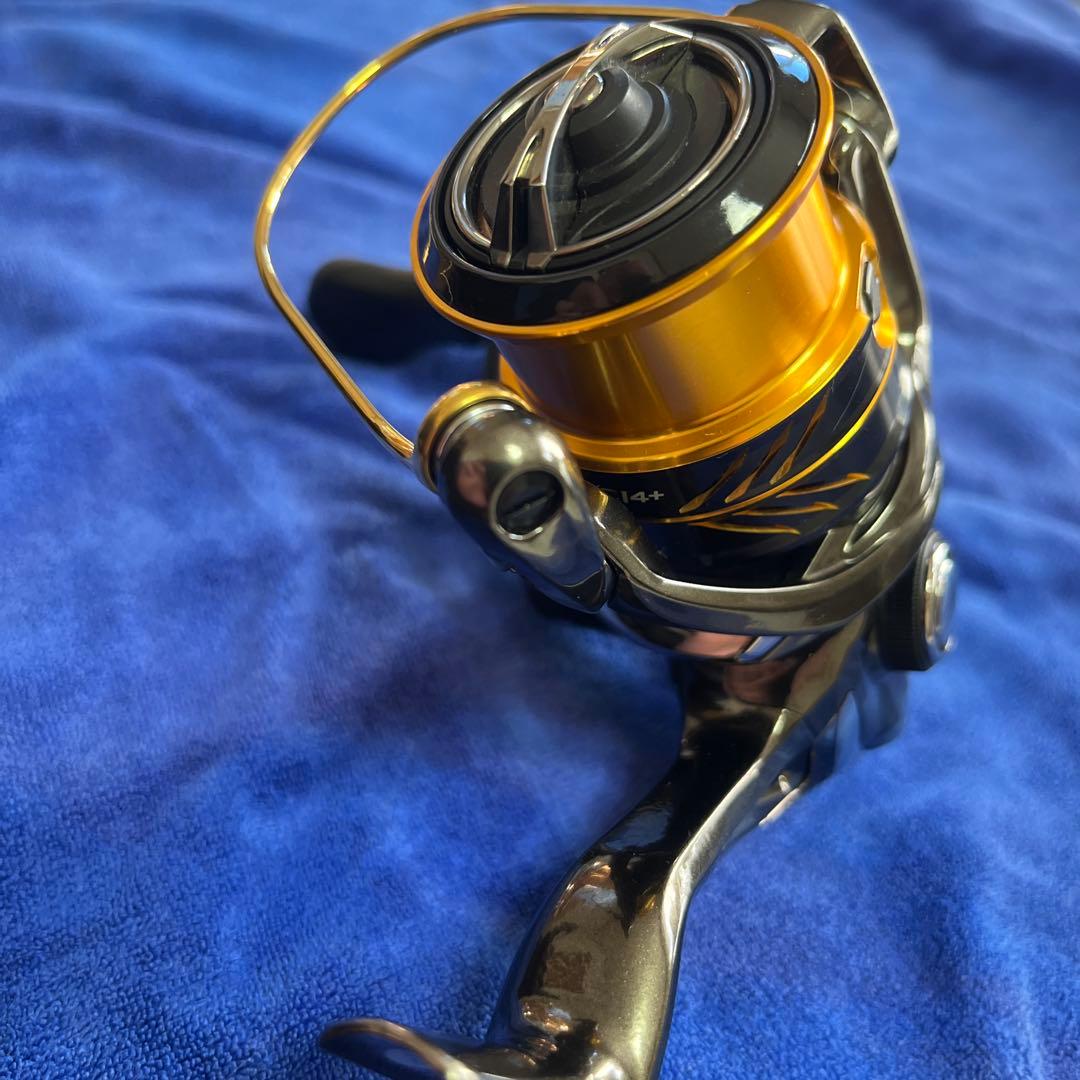中古美品 シマノ ソアレ Ci4+ 2000SHG