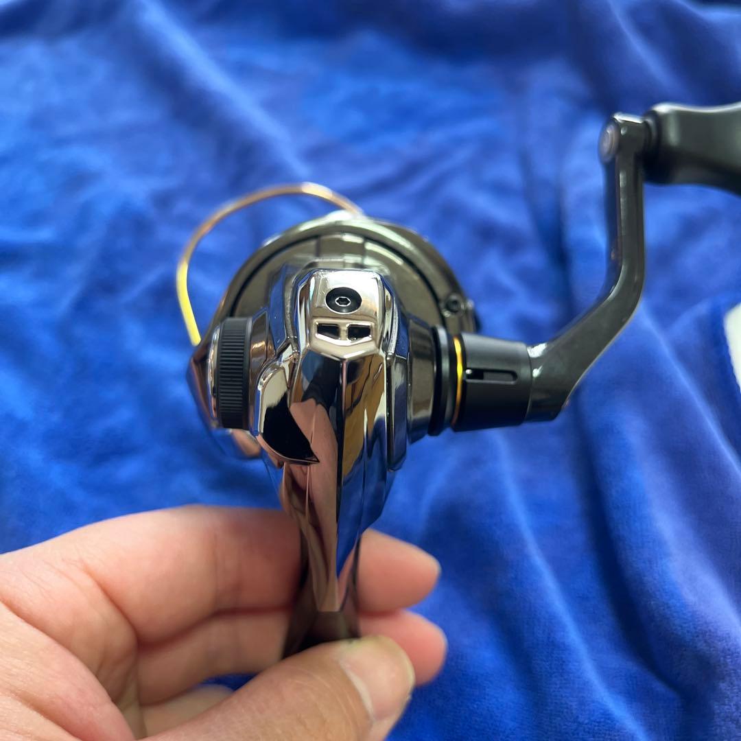 中古美品 シマノ ソアレ Ci4+ 2000SHG