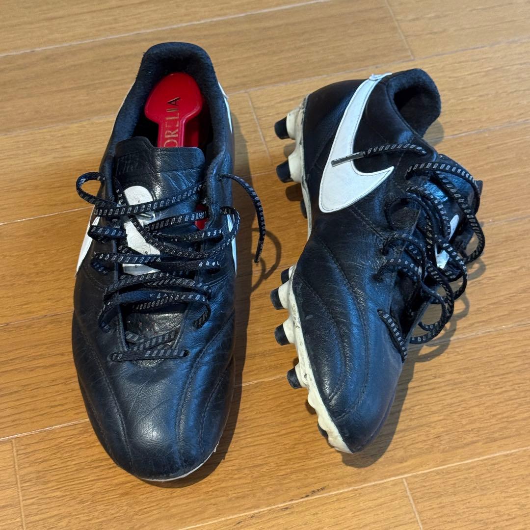 初代 ナイキ プレミア FG 25.5